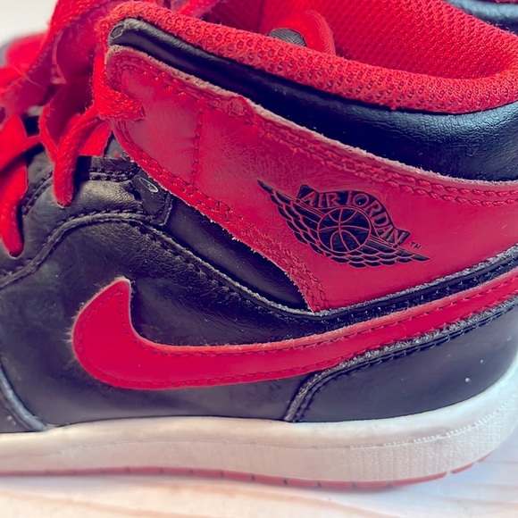 Nike Air Jordan 1 Mid Athletic Shoes Sz 1Y Alternate Bred DQ8424 060 - Picture 8 of 12